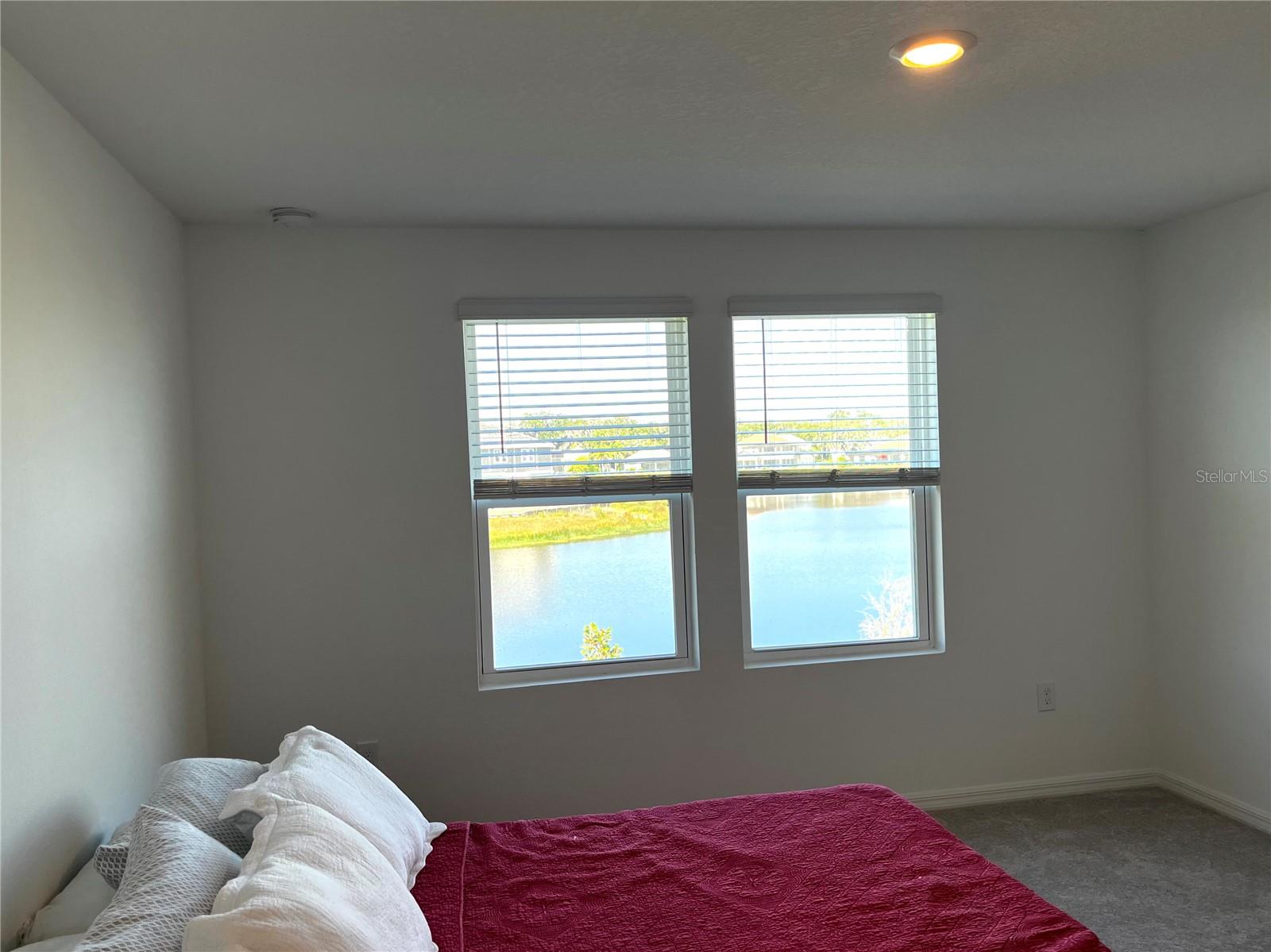 BELLALAGO POD G TOWNHOMES PB 33 PGS 12-16 LOT 54 - Residential Lease