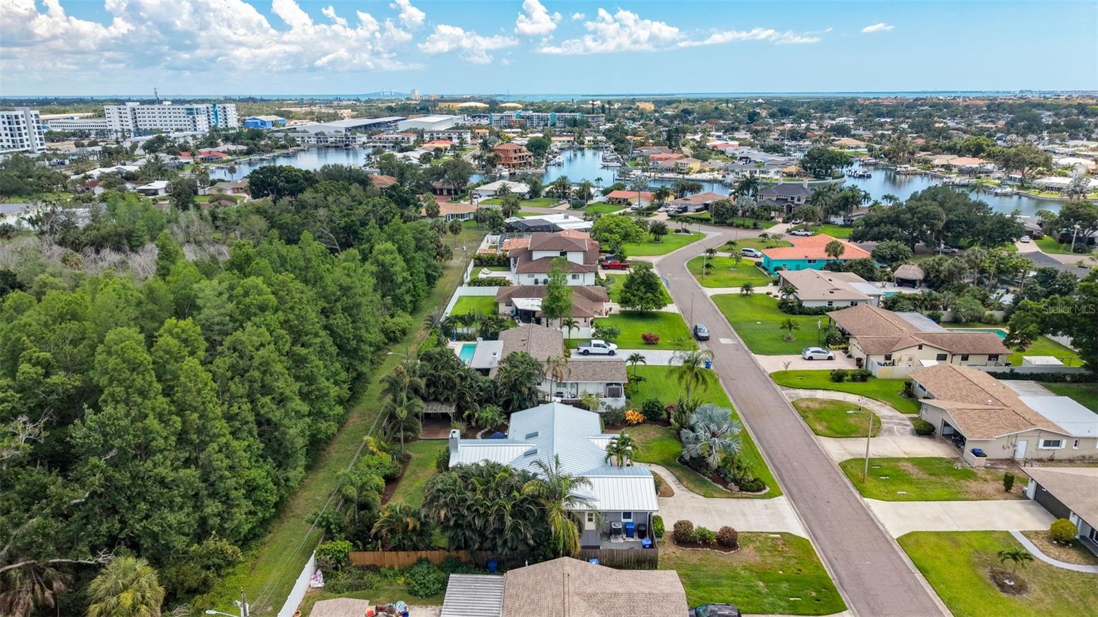 BROADWATER - Residential