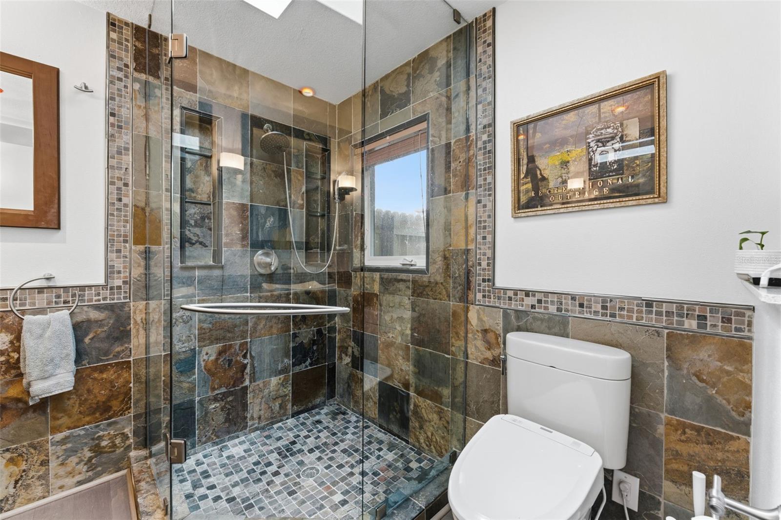 BROADWATER - Residential
