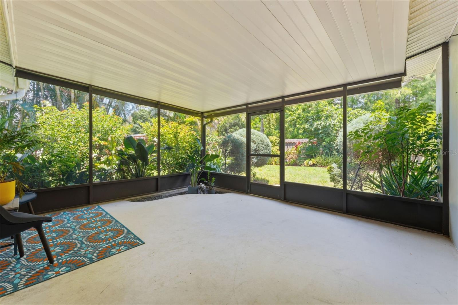 BROADWATER - Residential