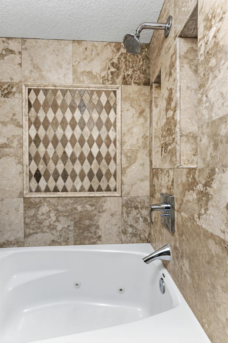 BROADWATER - Residential