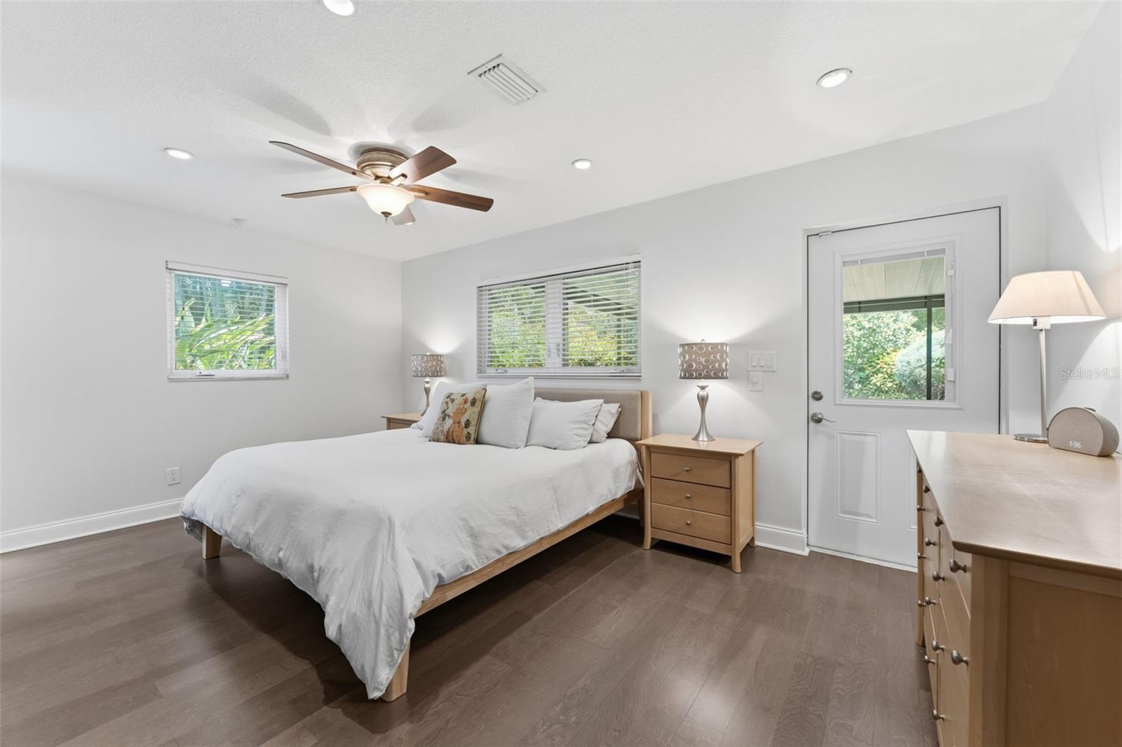 BROADWATER - Residential