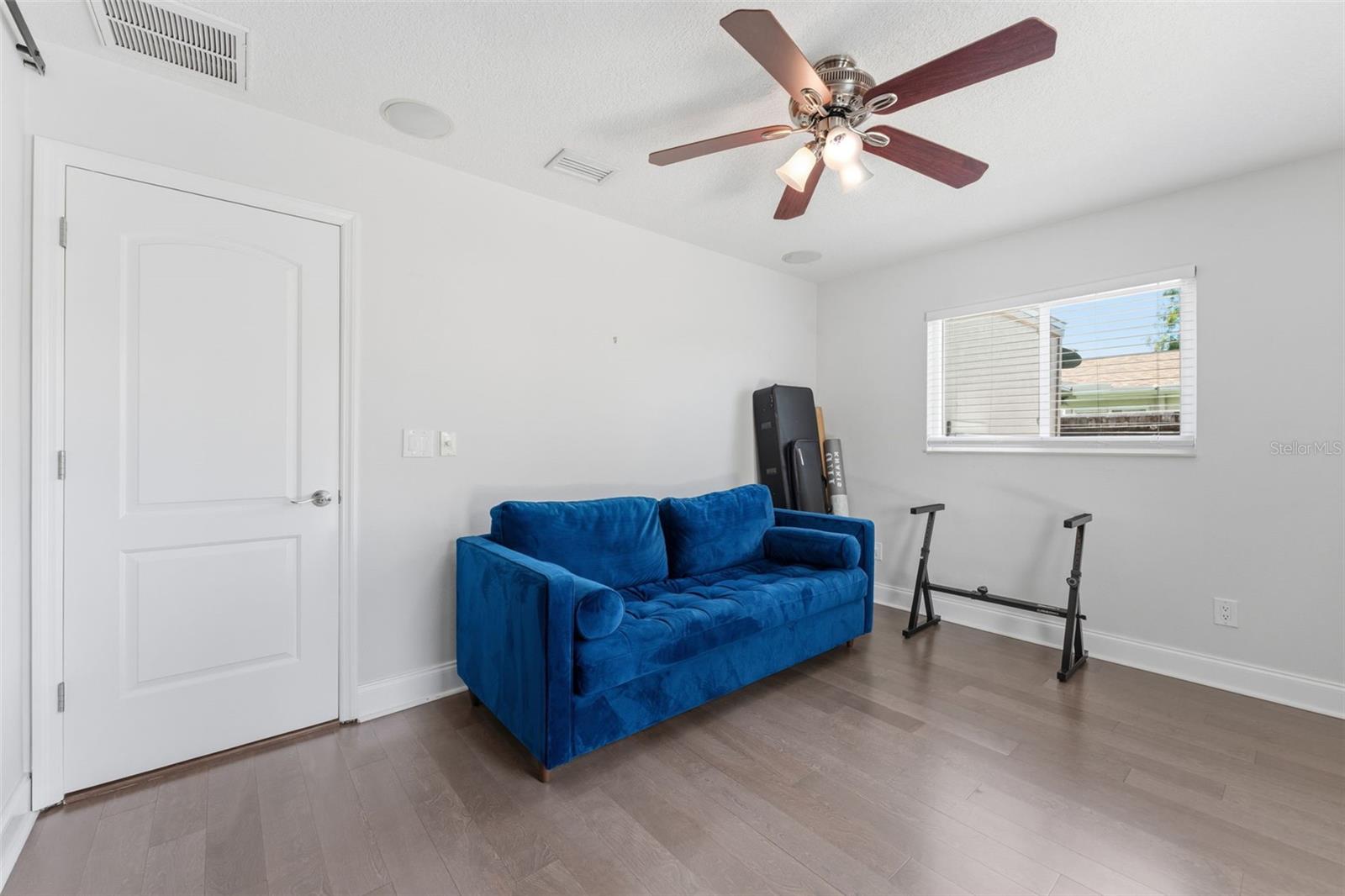 BROADWATER - Residential