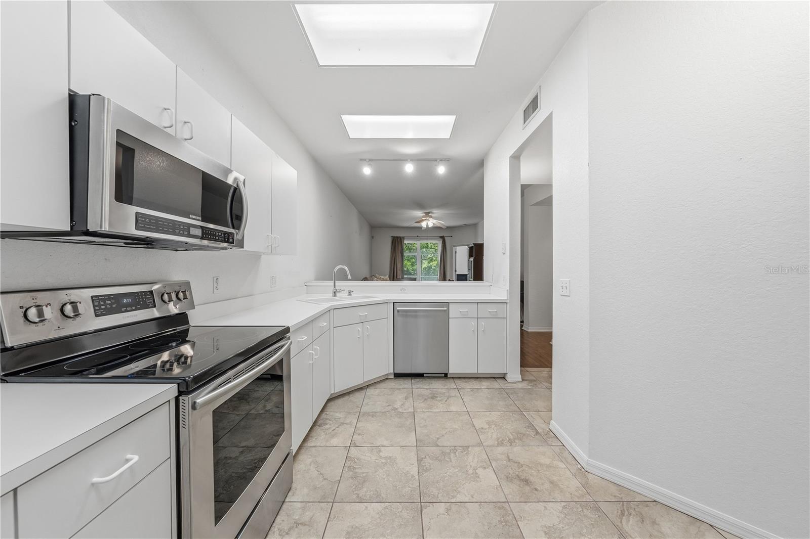 HERON COVE CONDOMINIUM PHASE II - Residential