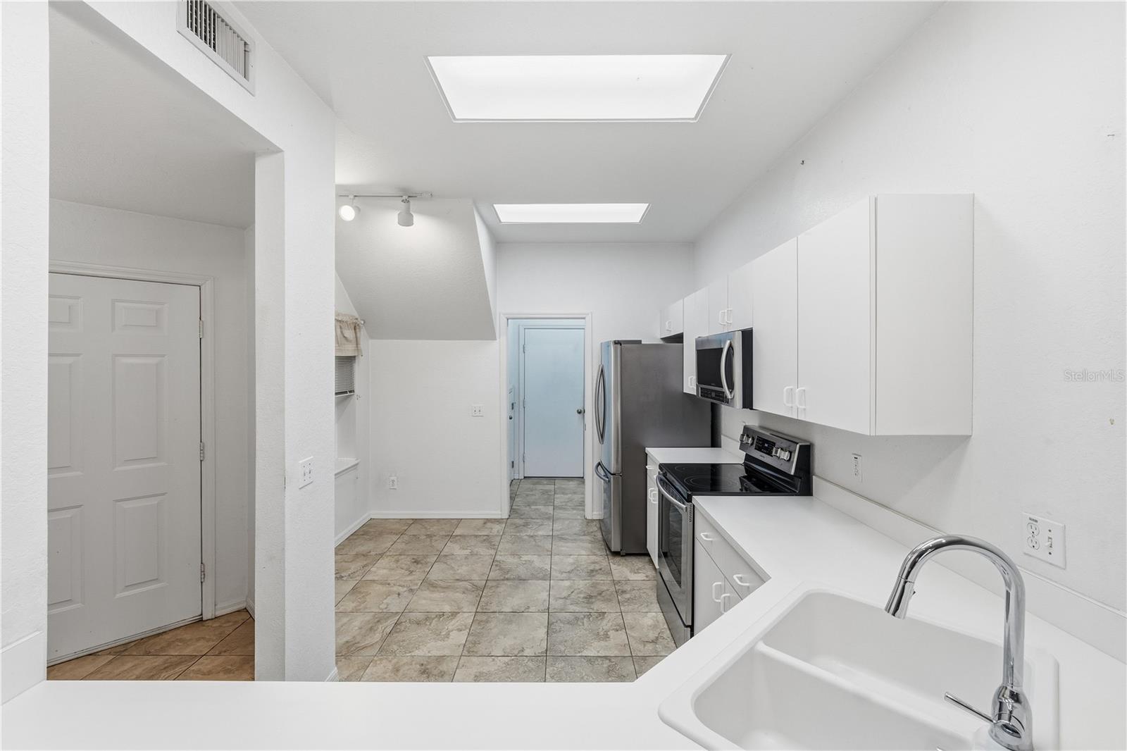 HERON COVE CONDOMINIUM PHASE II - Residential