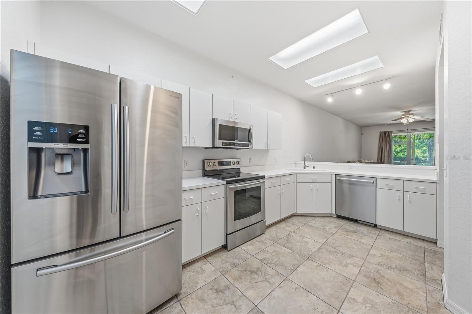 HERON COVE CONDOMINIUM PHASE II - Residential
