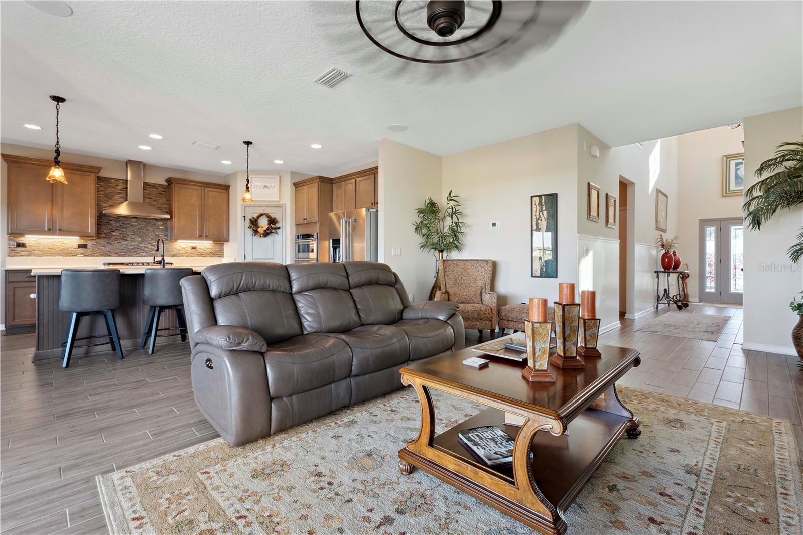 ANTIGUA PH TWO - Residential