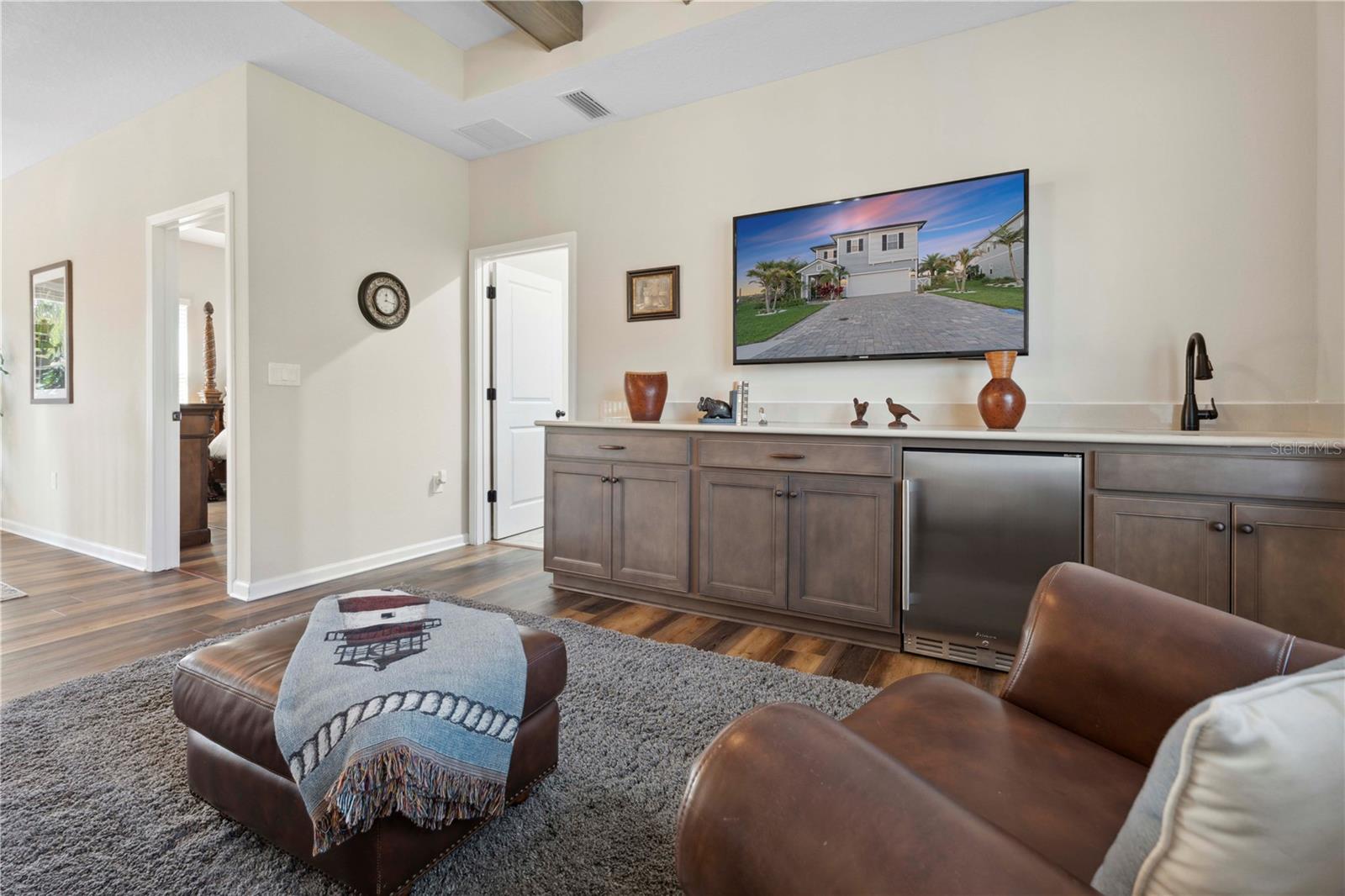 ANTIGUA PH TWO - Residential