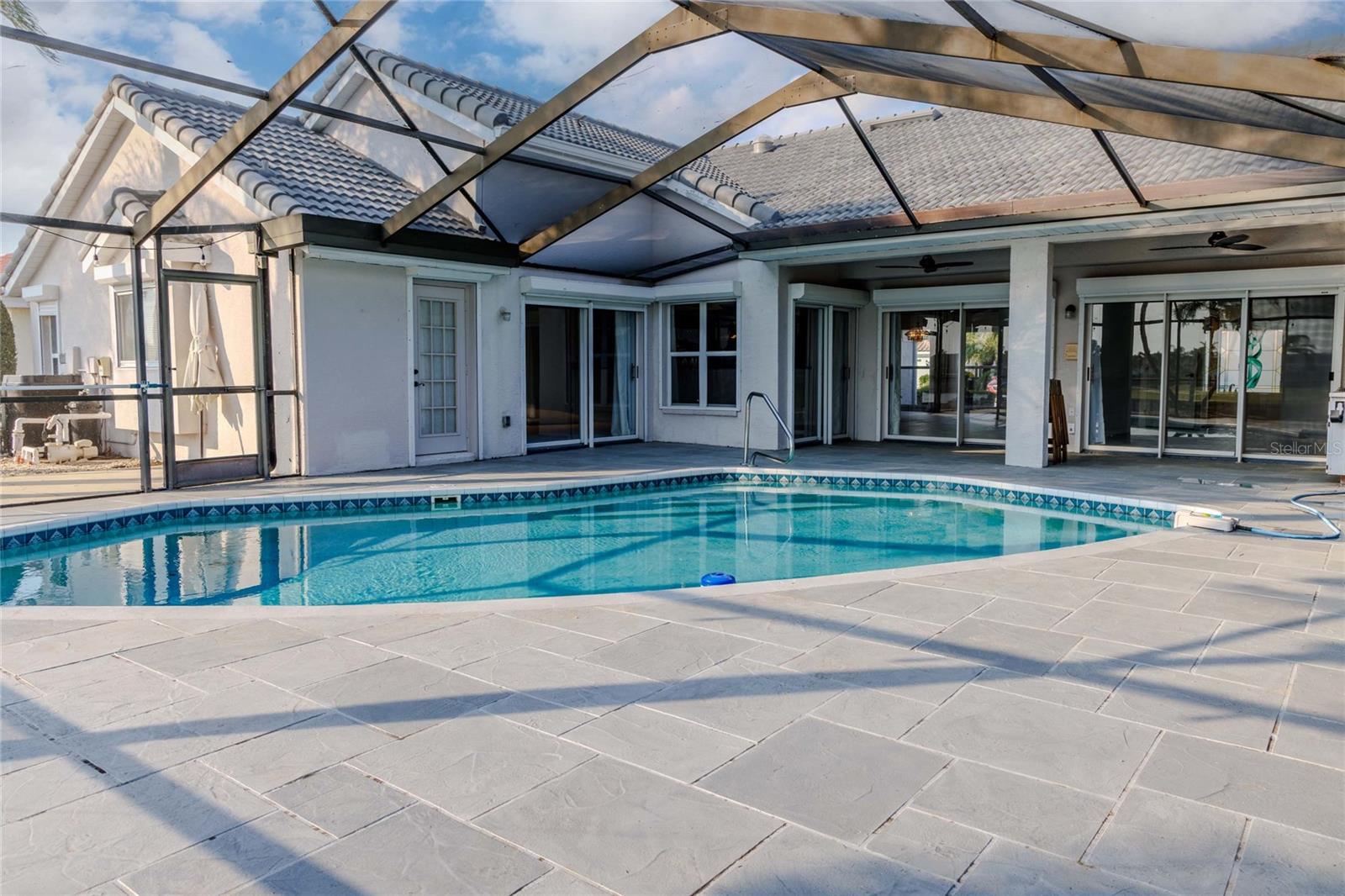 SUN CITY CENTER - Residential