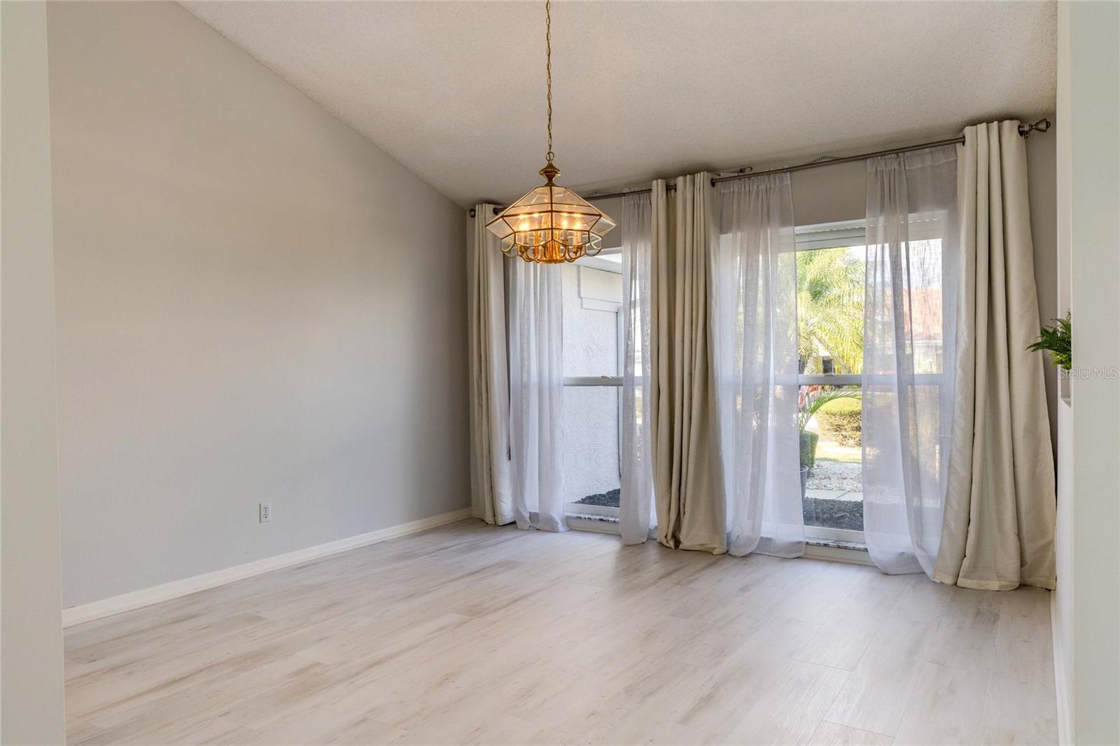 SUN CITY CENTER - Residential