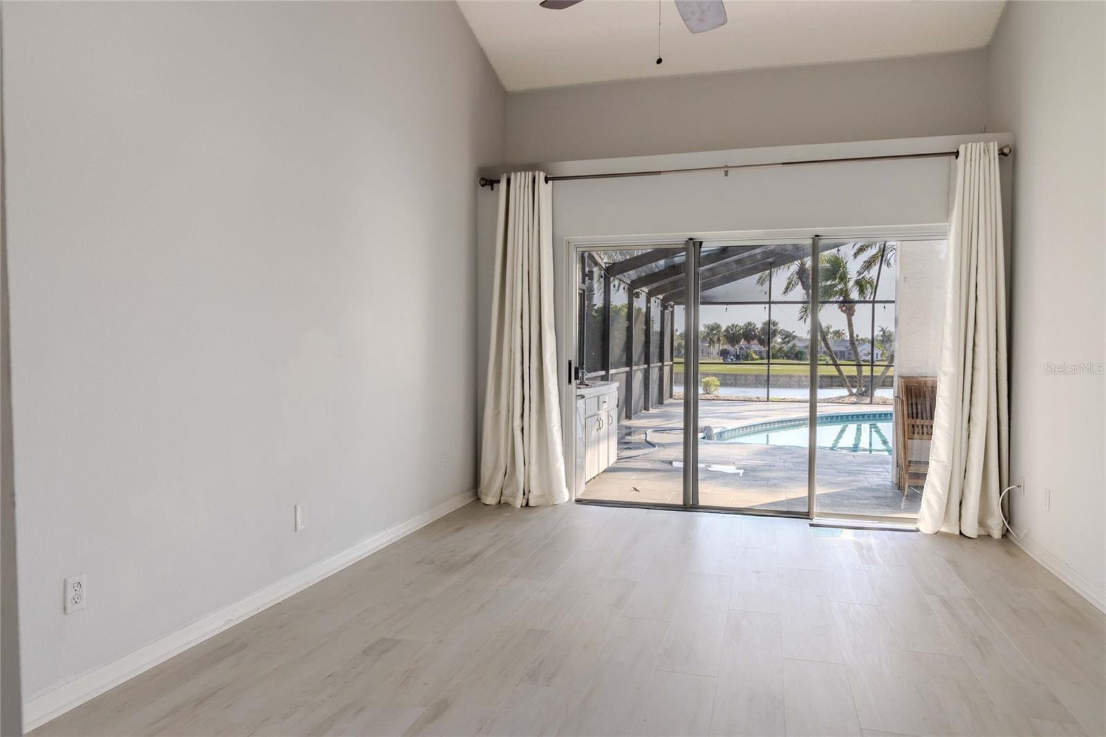 SUN CITY CENTER - Residential