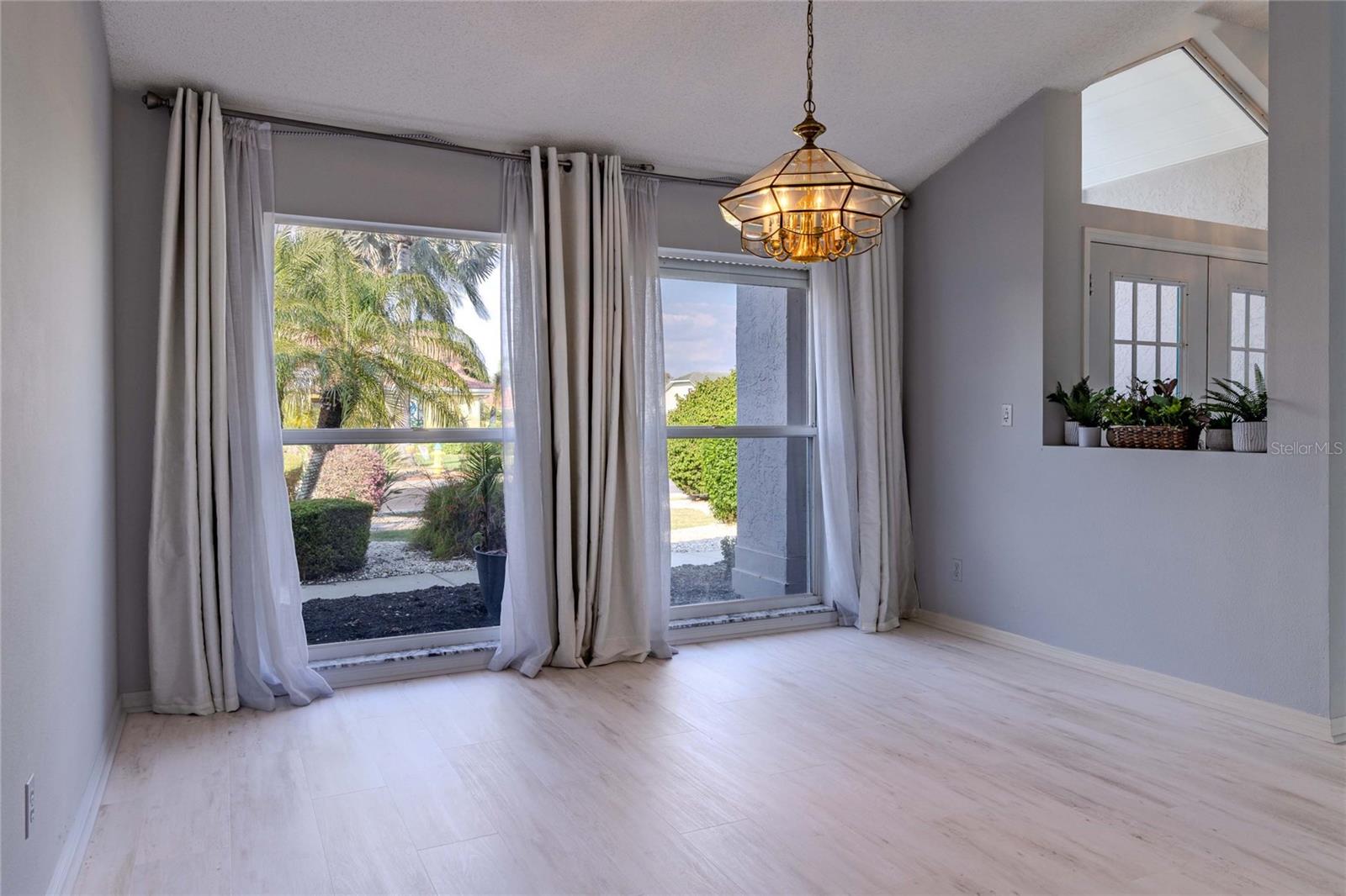 SUN CITY CENTER - Residential