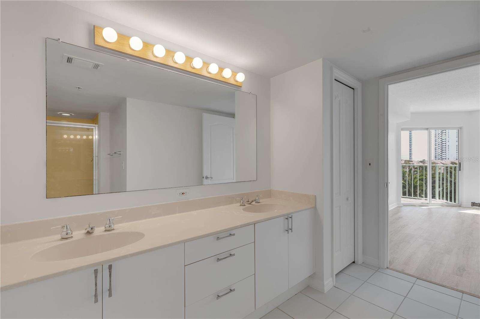 OCEANS CLOVERLEAF NORTH - Residential