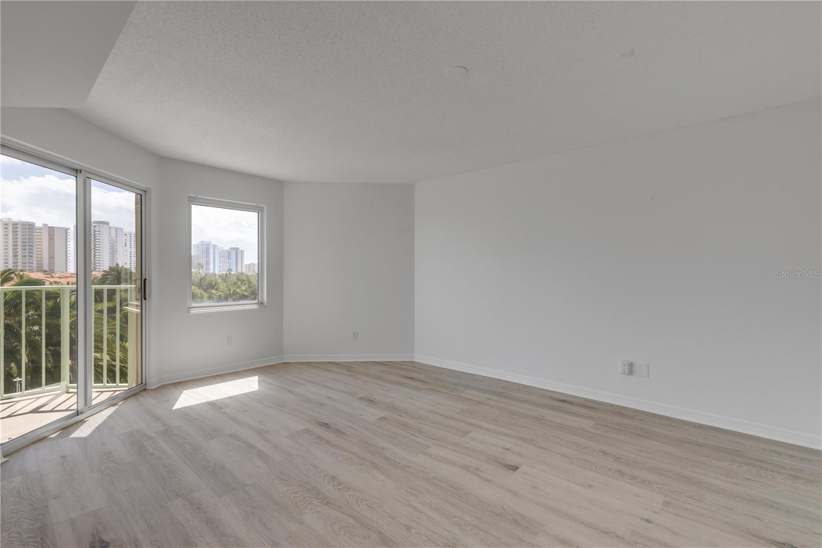 OCEANS CLOVERLEAF NORTH - Residential