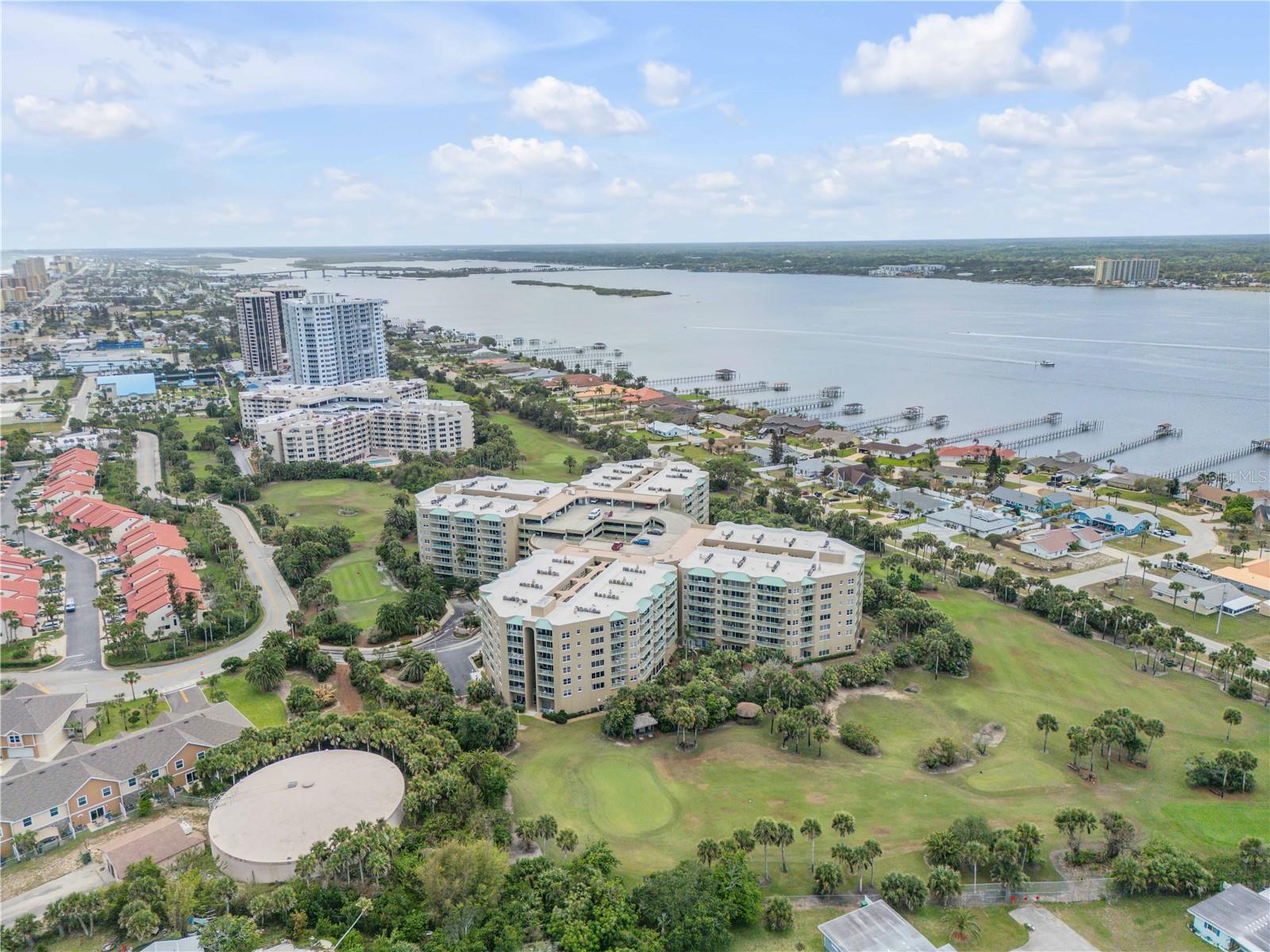 OCEANS CLOVERLEAF NORTH - Residential