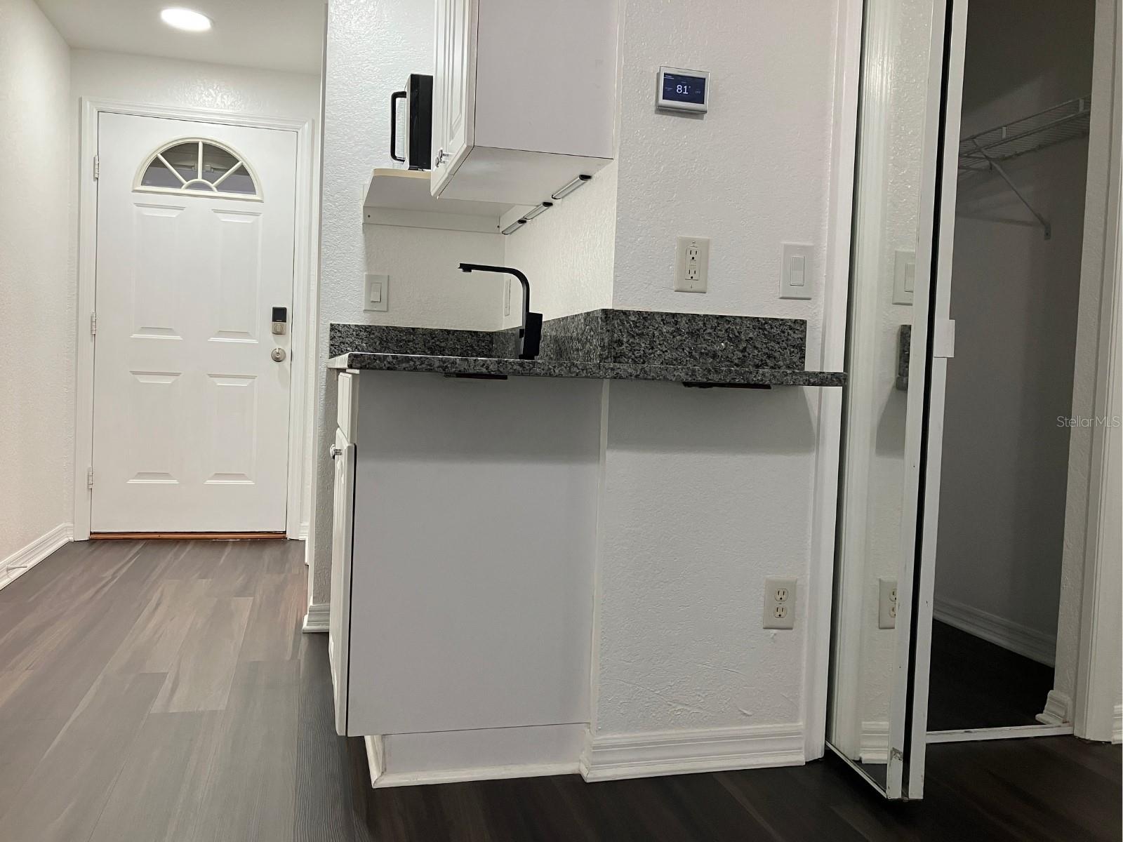 PARADISE LAKES - Residential