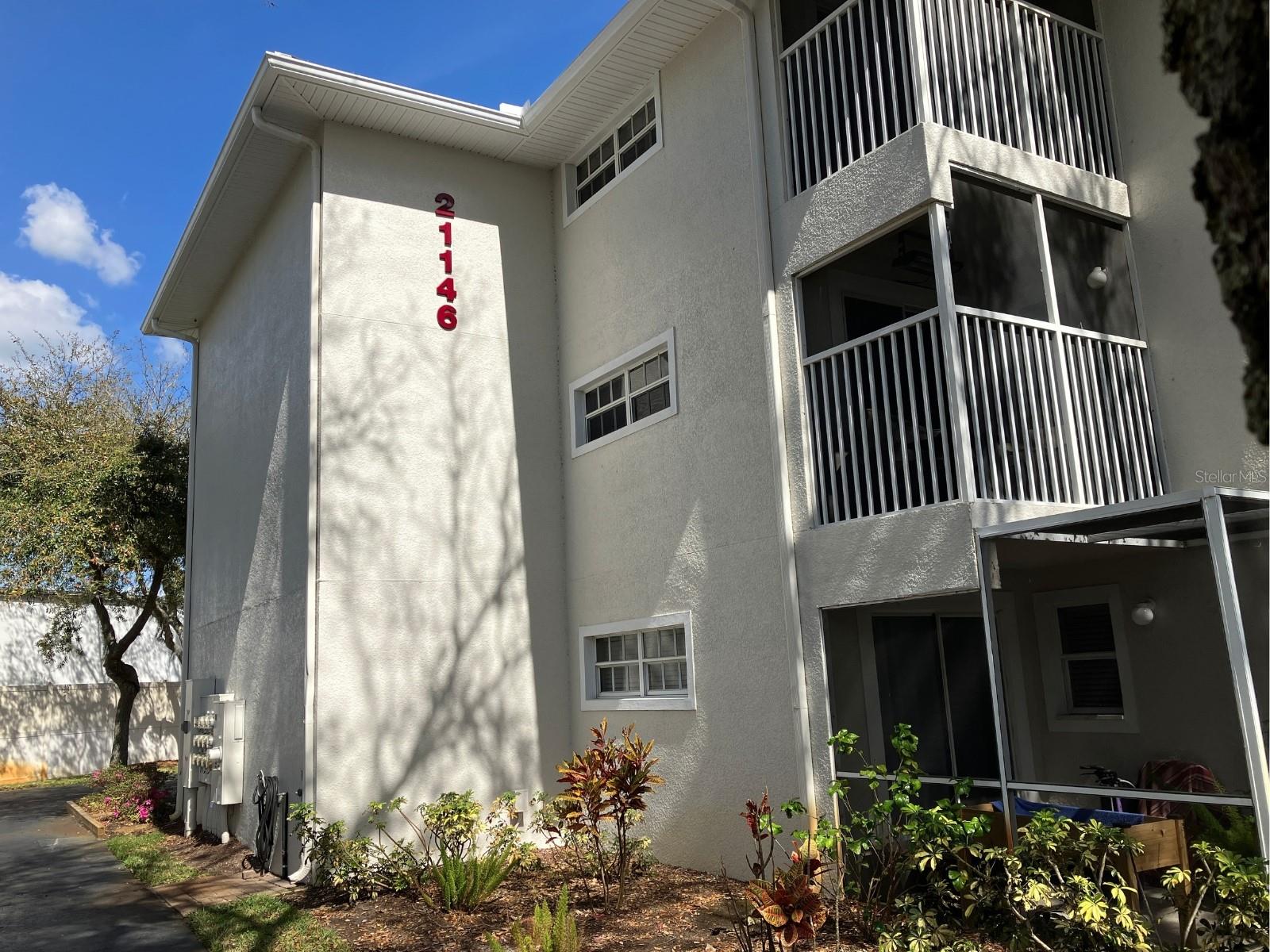 PARADISE LAKES - Residential