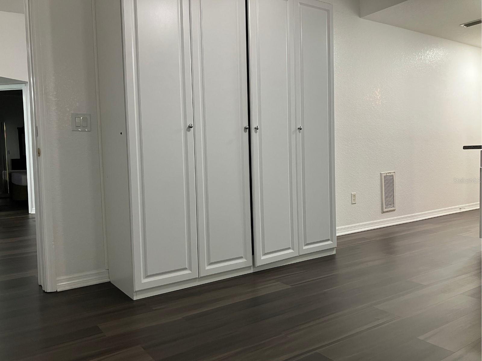 PARADISE LAKES - Residential