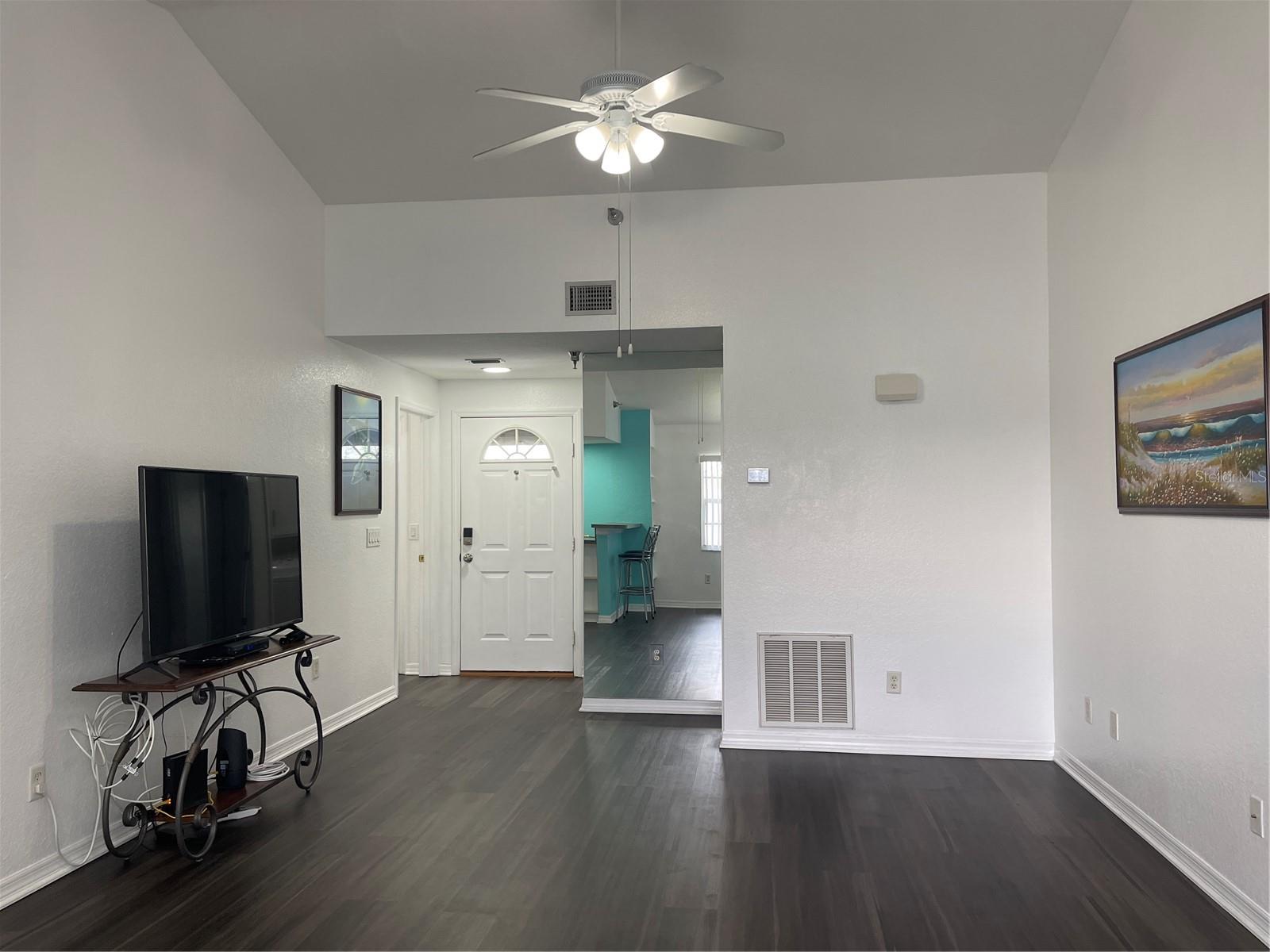 PARADISE LAKES - Residential