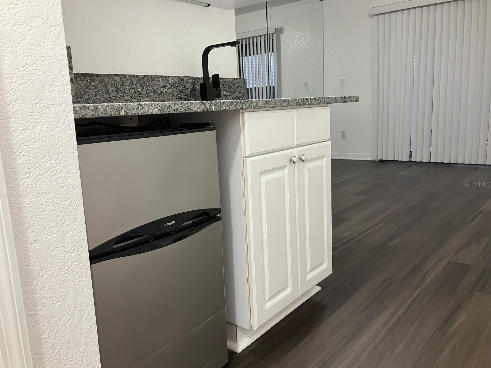 PARADISE LAKES - Residential