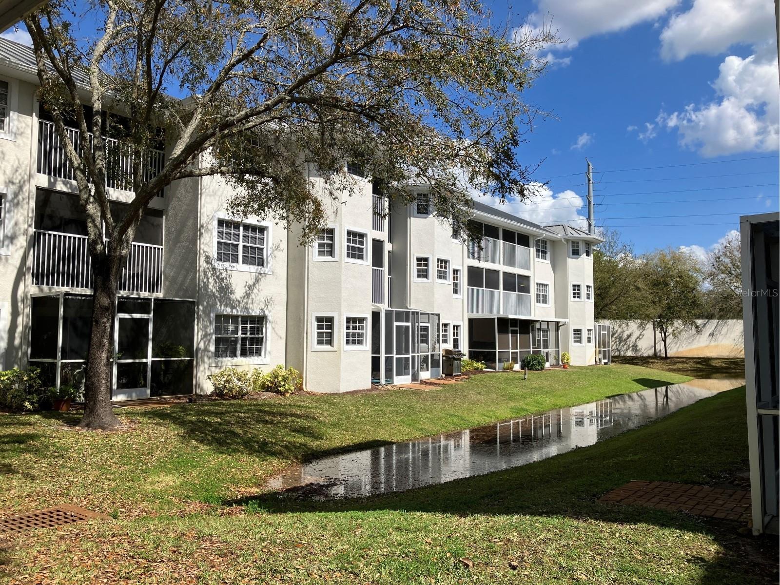 PARADISE LAKES - Residential