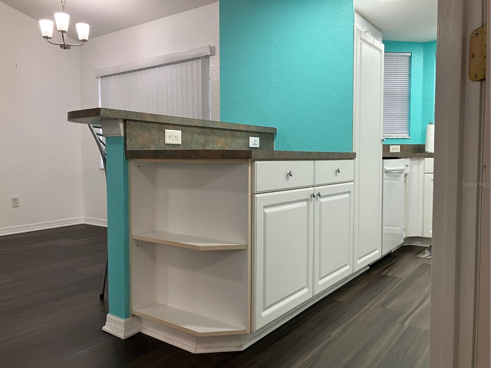 PARADISE LAKES - Residential