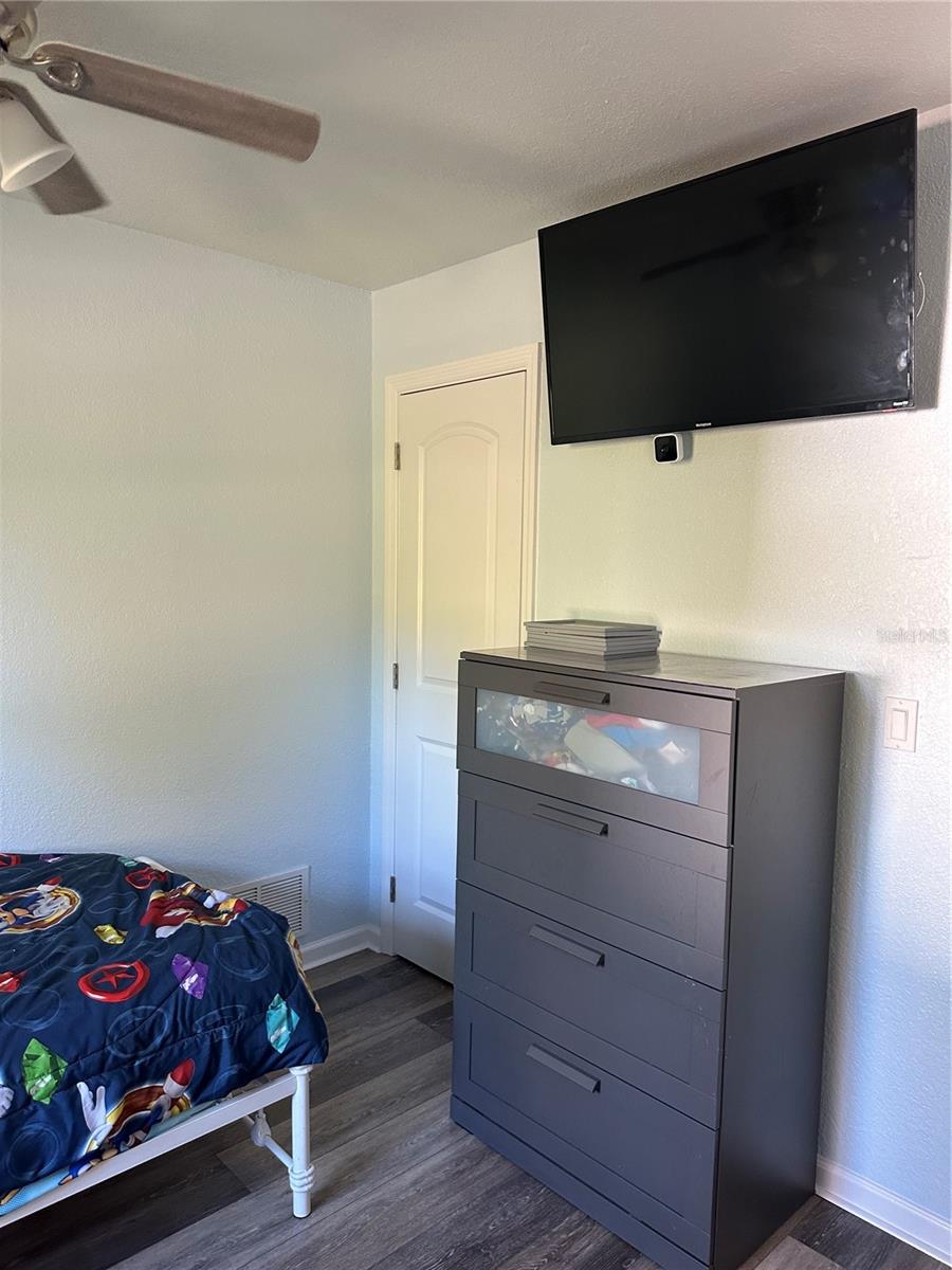 ENGLEWOOD GARDENS - Residential