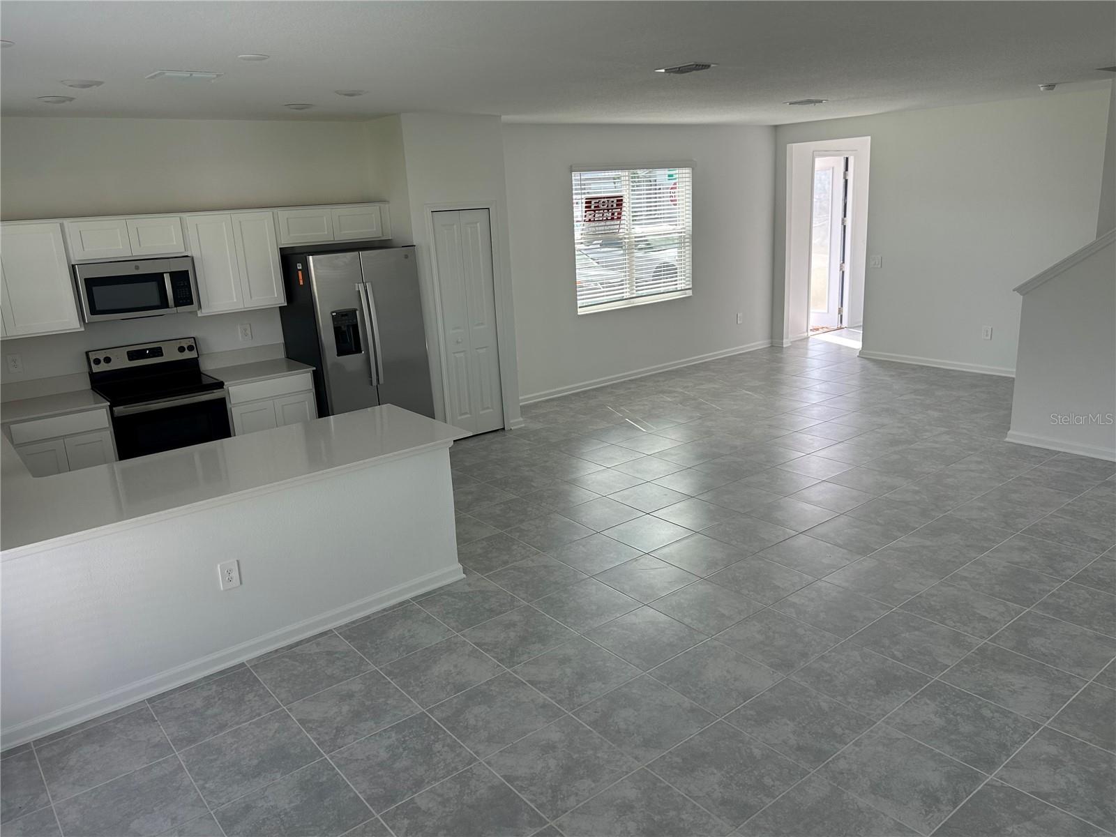 FOX NORTH - Residential Lease