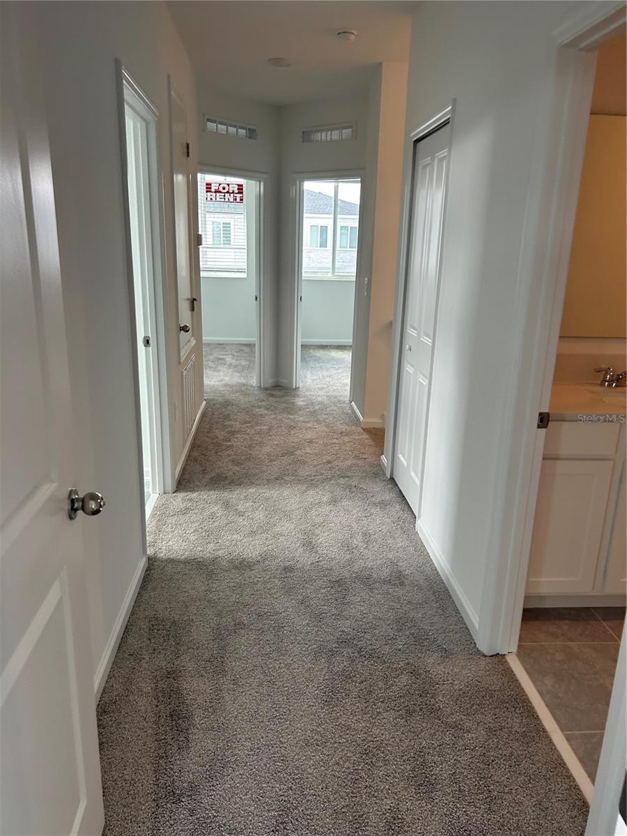 FOX NORTH - Residential Lease