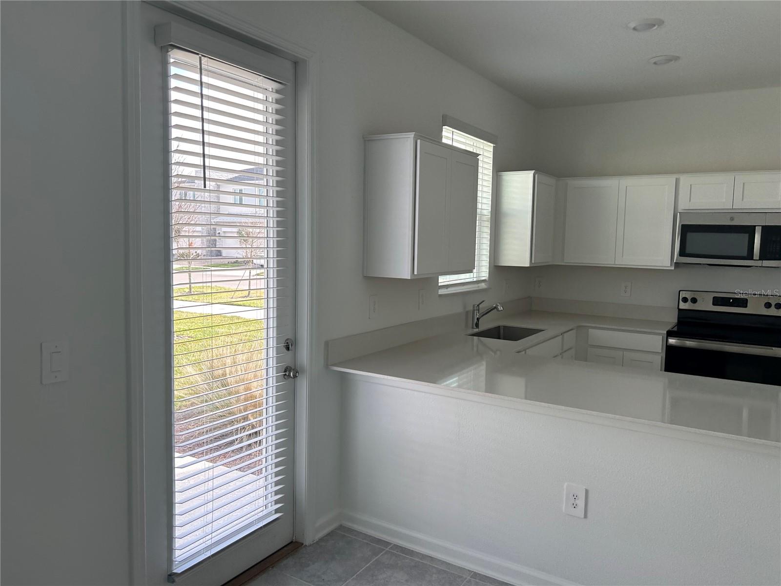 FOX NORTH - Residential Lease