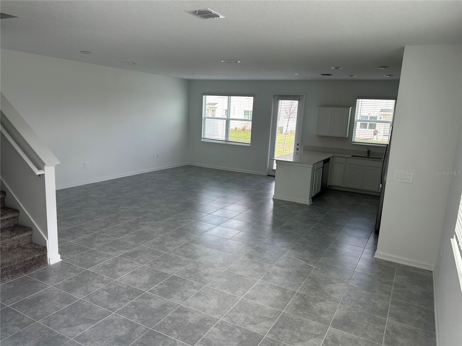 FOX NORTH - Residential Lease