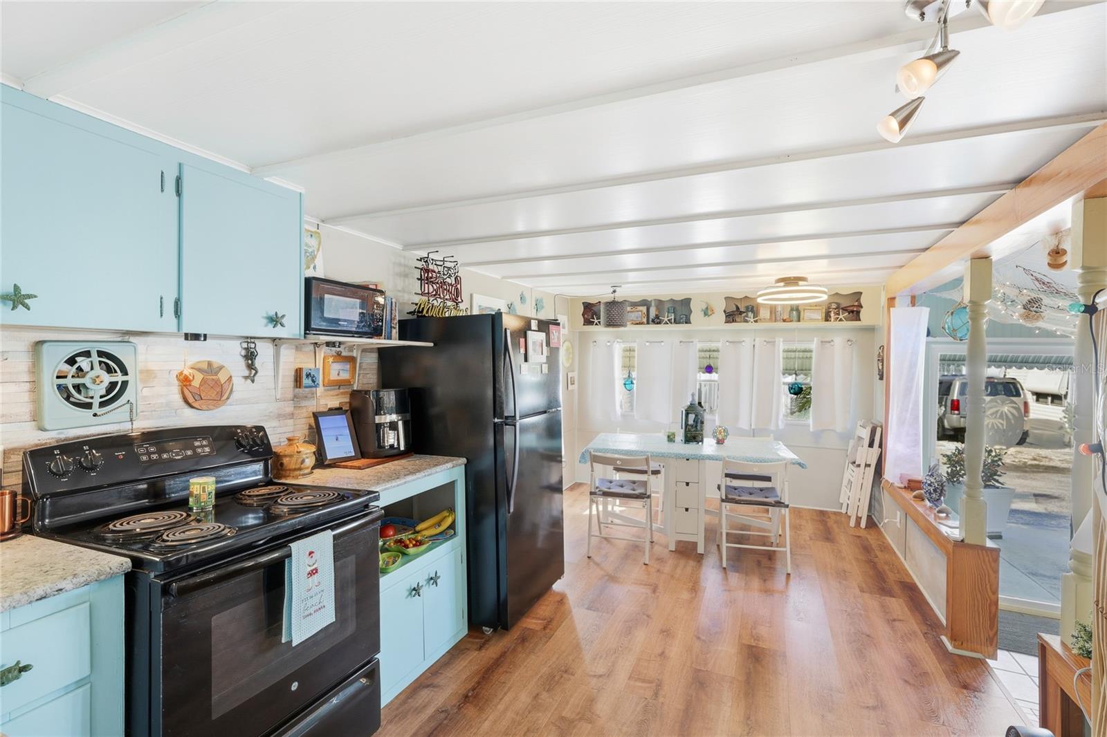 PARADISE BAY ESTATES CO-OP - Residential