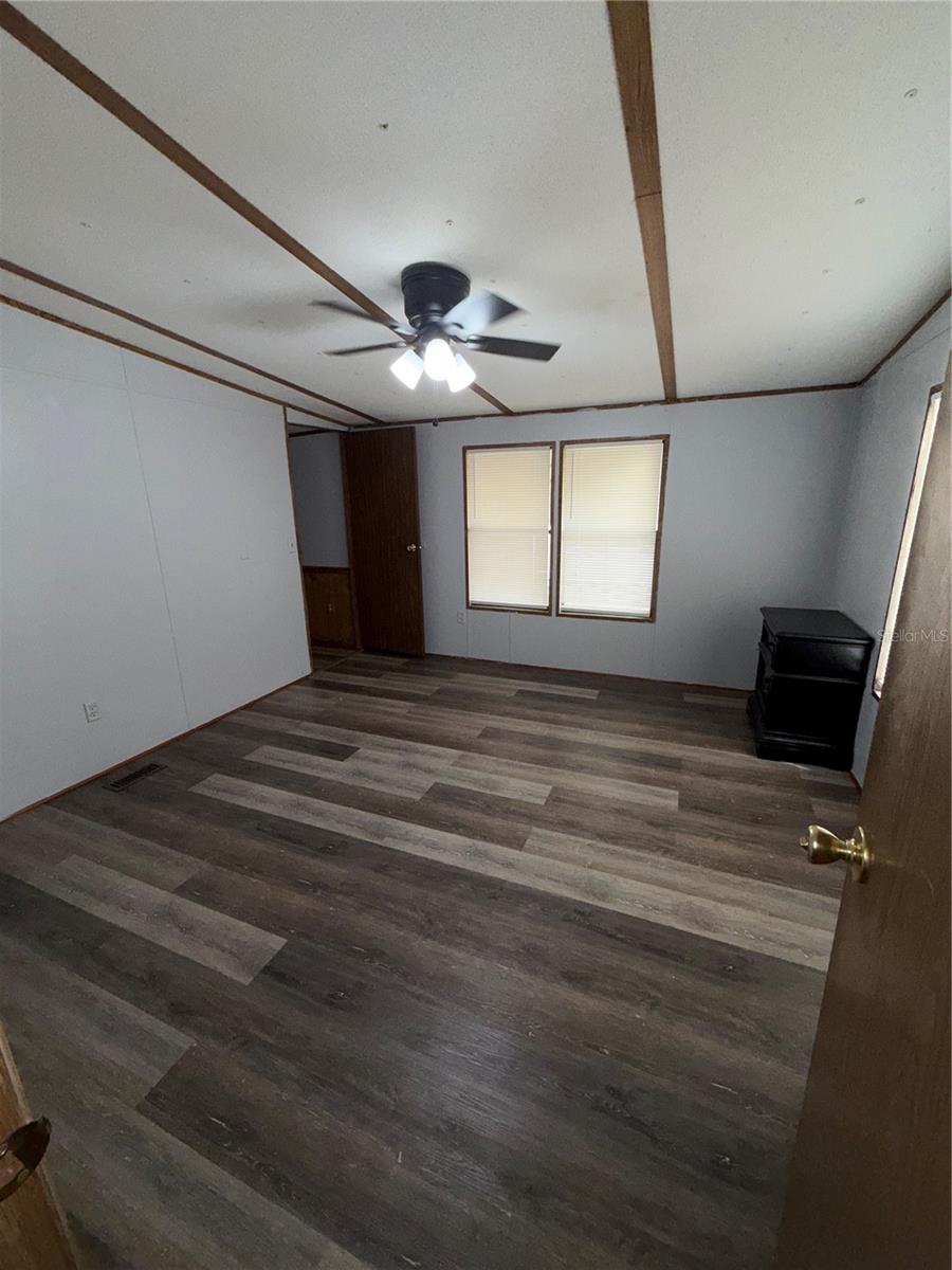 TIMBER LAKE ESTATES - Residential