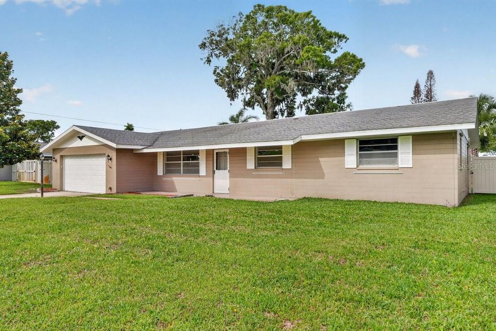 Photo of 2342 Citrus Avenue, South Daytona, FL 32119 (MLS # V4949125)