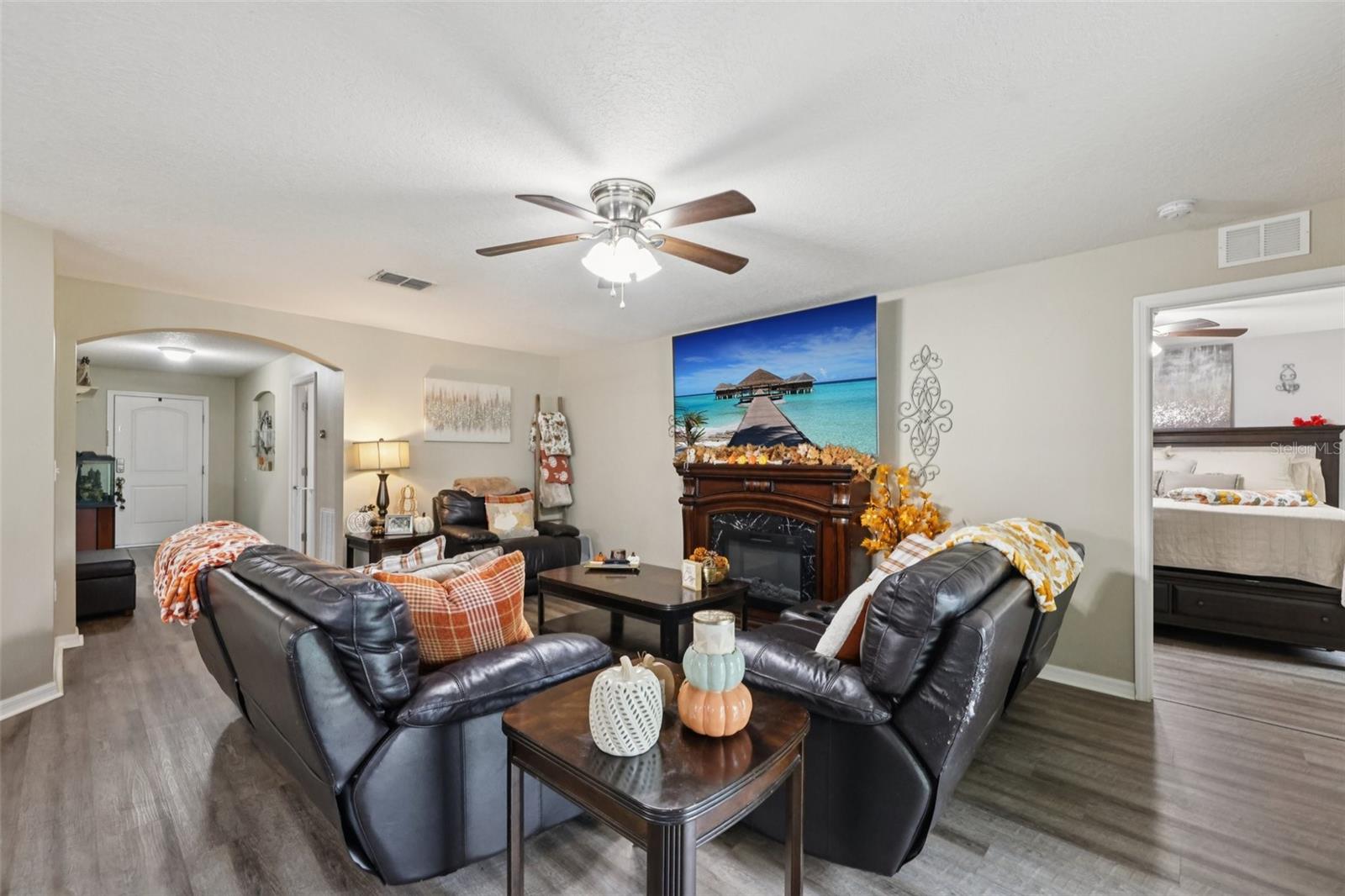 TAVARES CHELSEA OAKS SOUTH - Residential