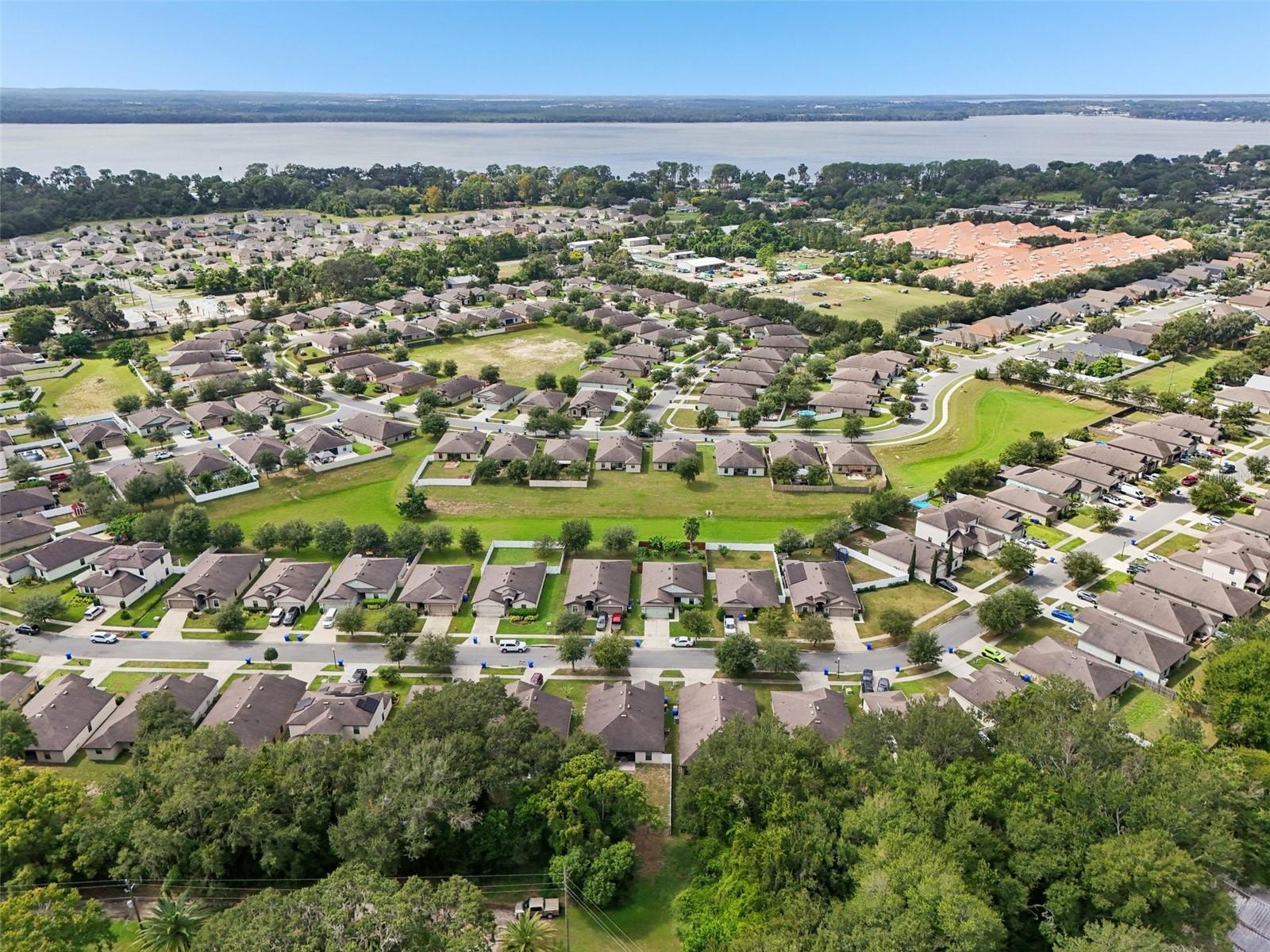 TAVARES CHELSEA OAKS SOUTH - Residential