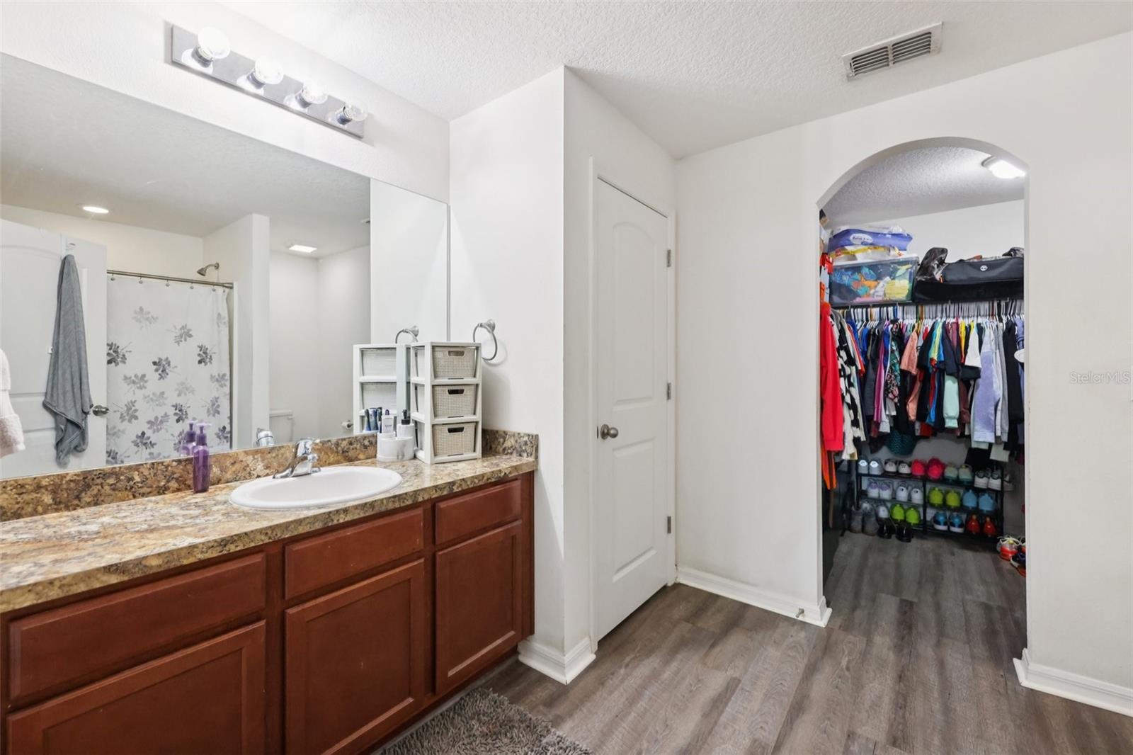 TAVARES CHELSEA OAKS SOUTH - Residential