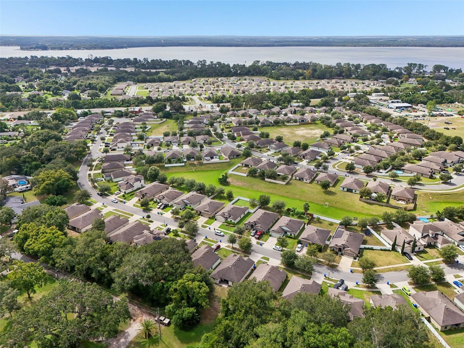 TAVARES CHELSEA OAKS SOUTH - Residential