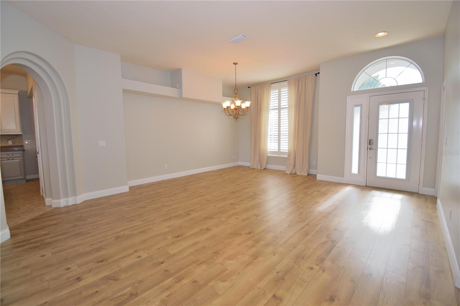 STONE LAKE ESTATES - Residential