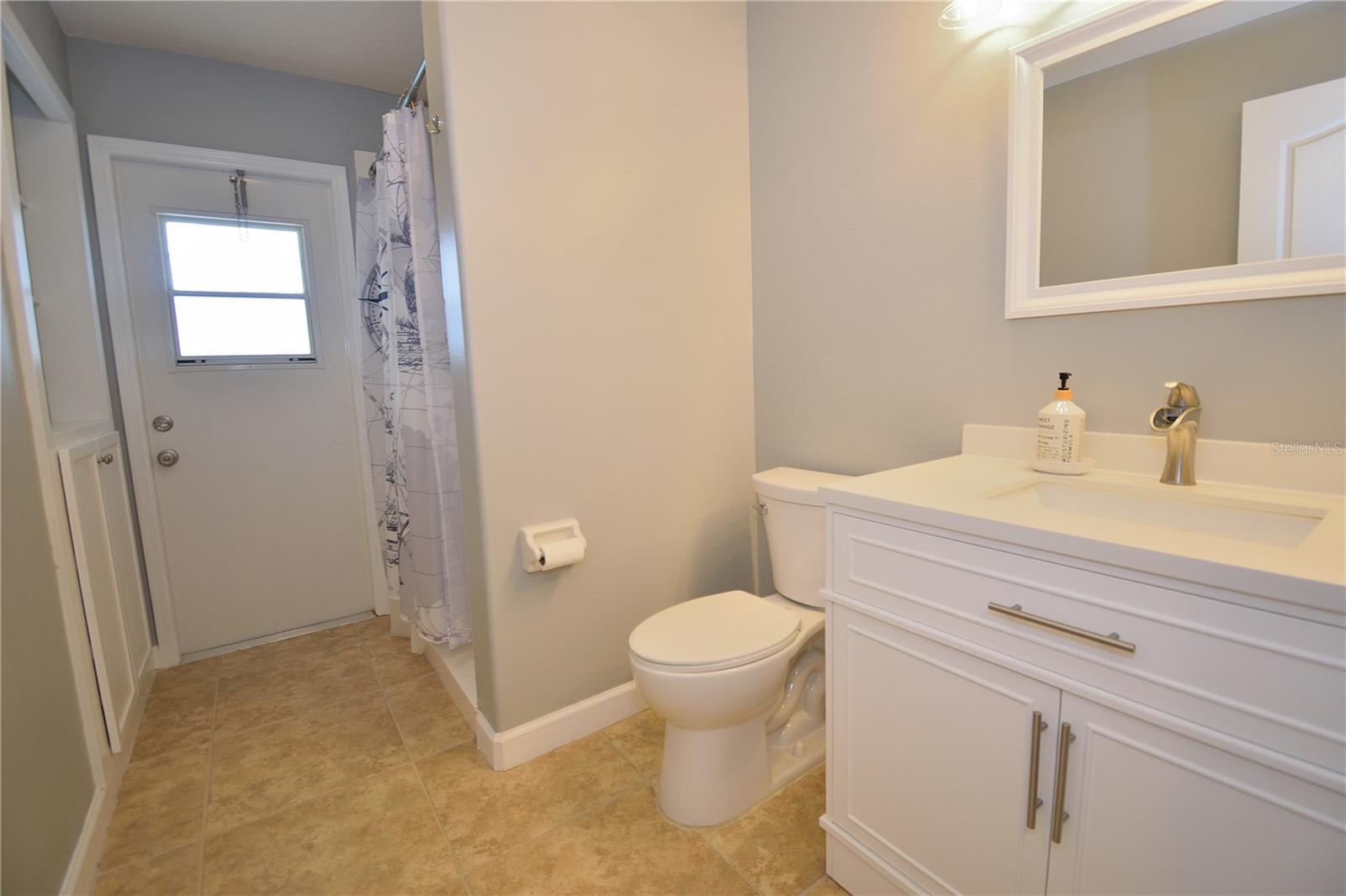 STONE LAKE ESTATES - Residential