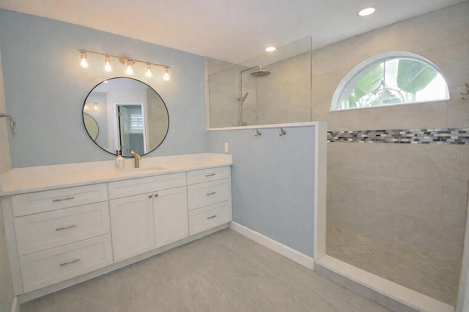 STONE LAKE ESTATES - Residential