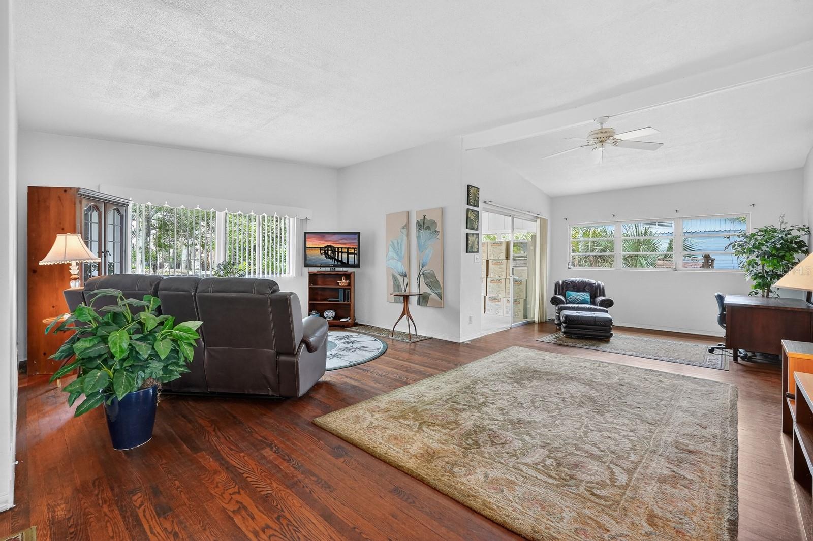 ORMOND TERRACE - Residential