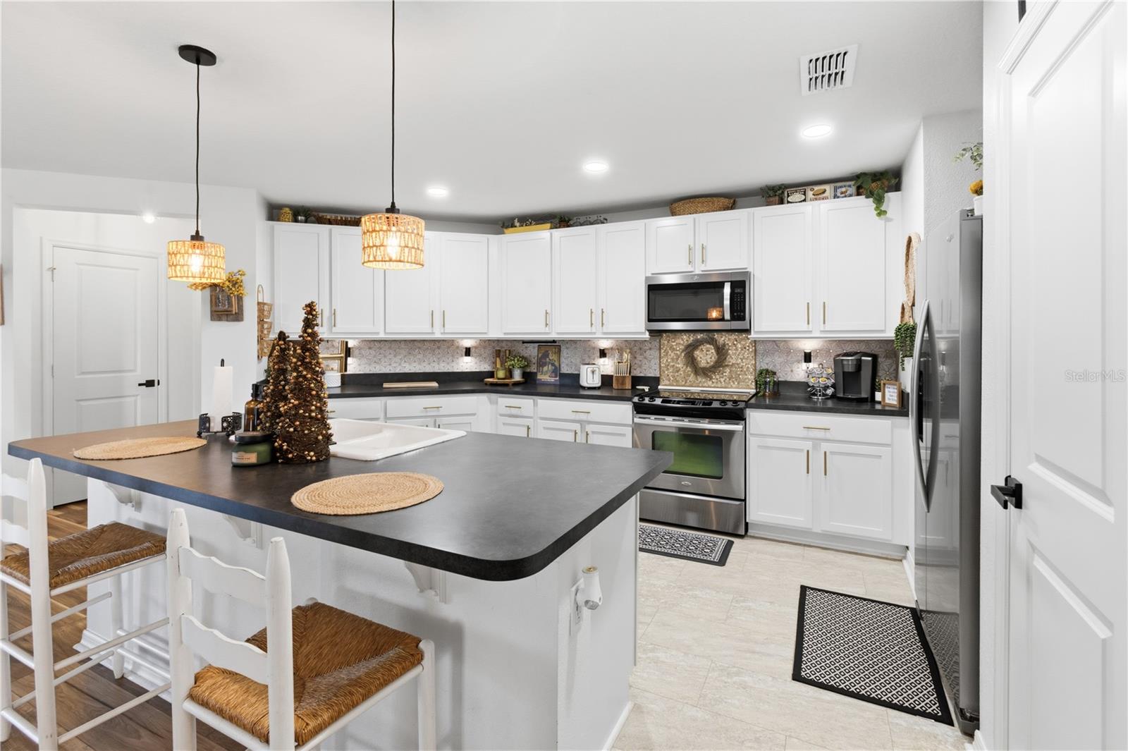 LAKE LUCERNE PH 2 & 3 - Residential