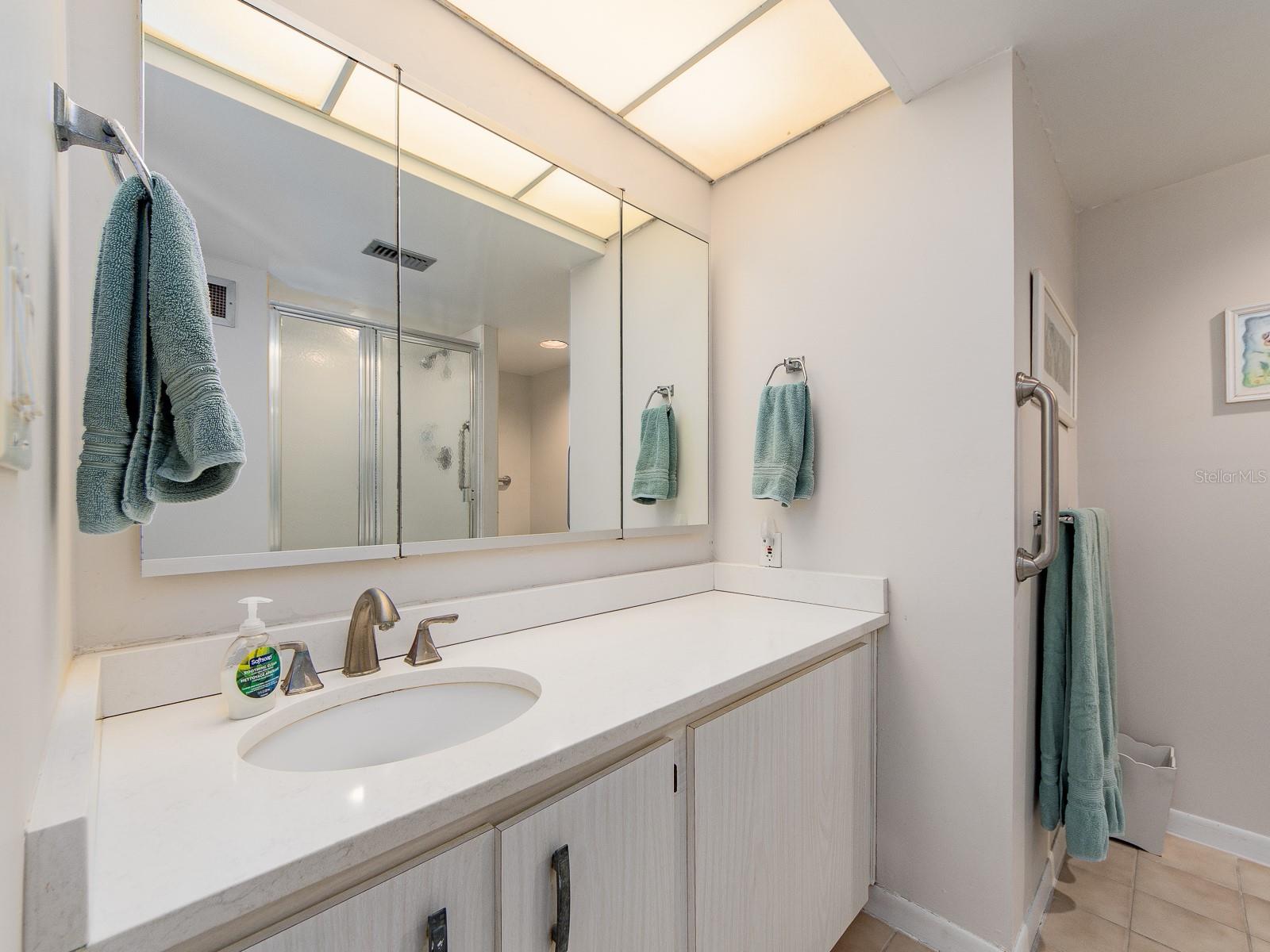 SAND KEY CONDO-SOUTH BEACH 1460 - Residential