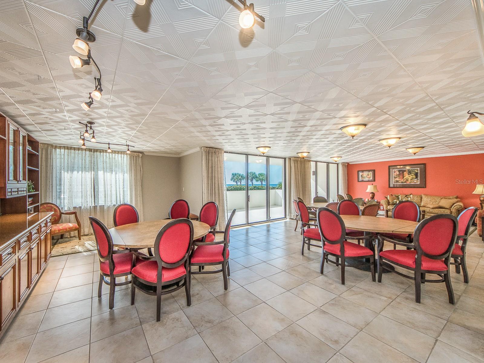 SAND KEY CONDO-SOUTH BEACH 1460 - Residential