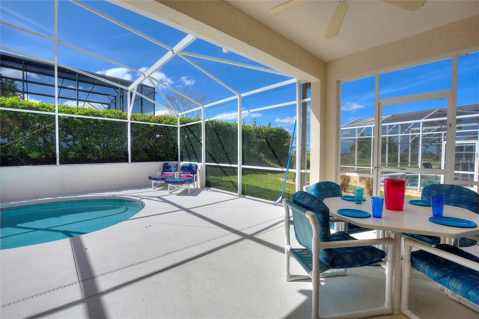 556 BONVILLE DRIVE