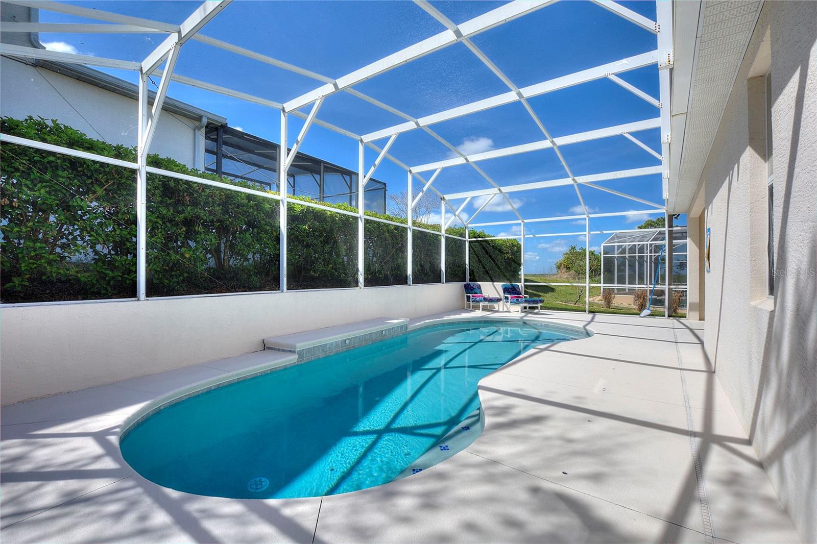 556 BONVILLE DRIVE