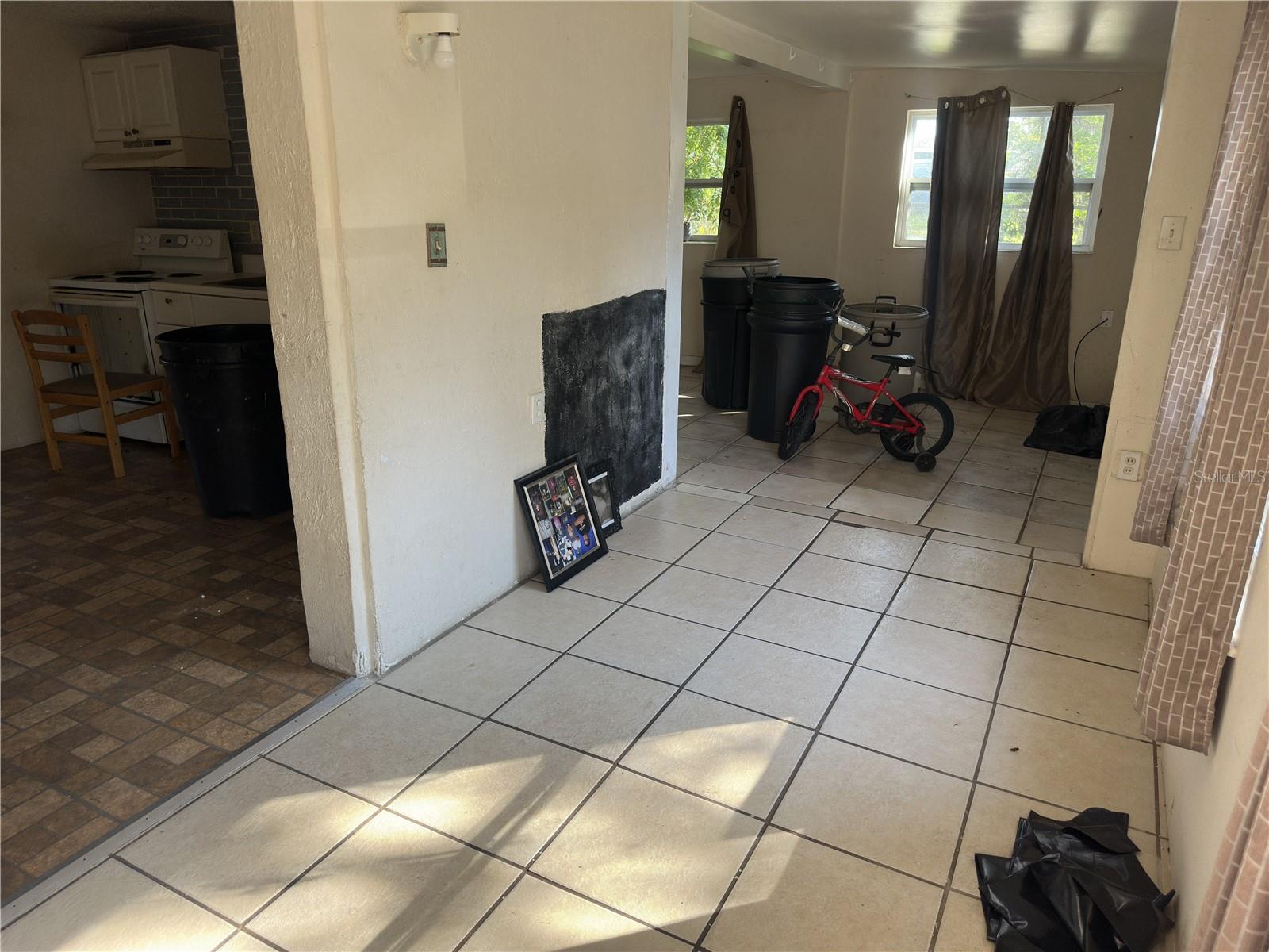 GLENDALE HEIGHTS - Residential