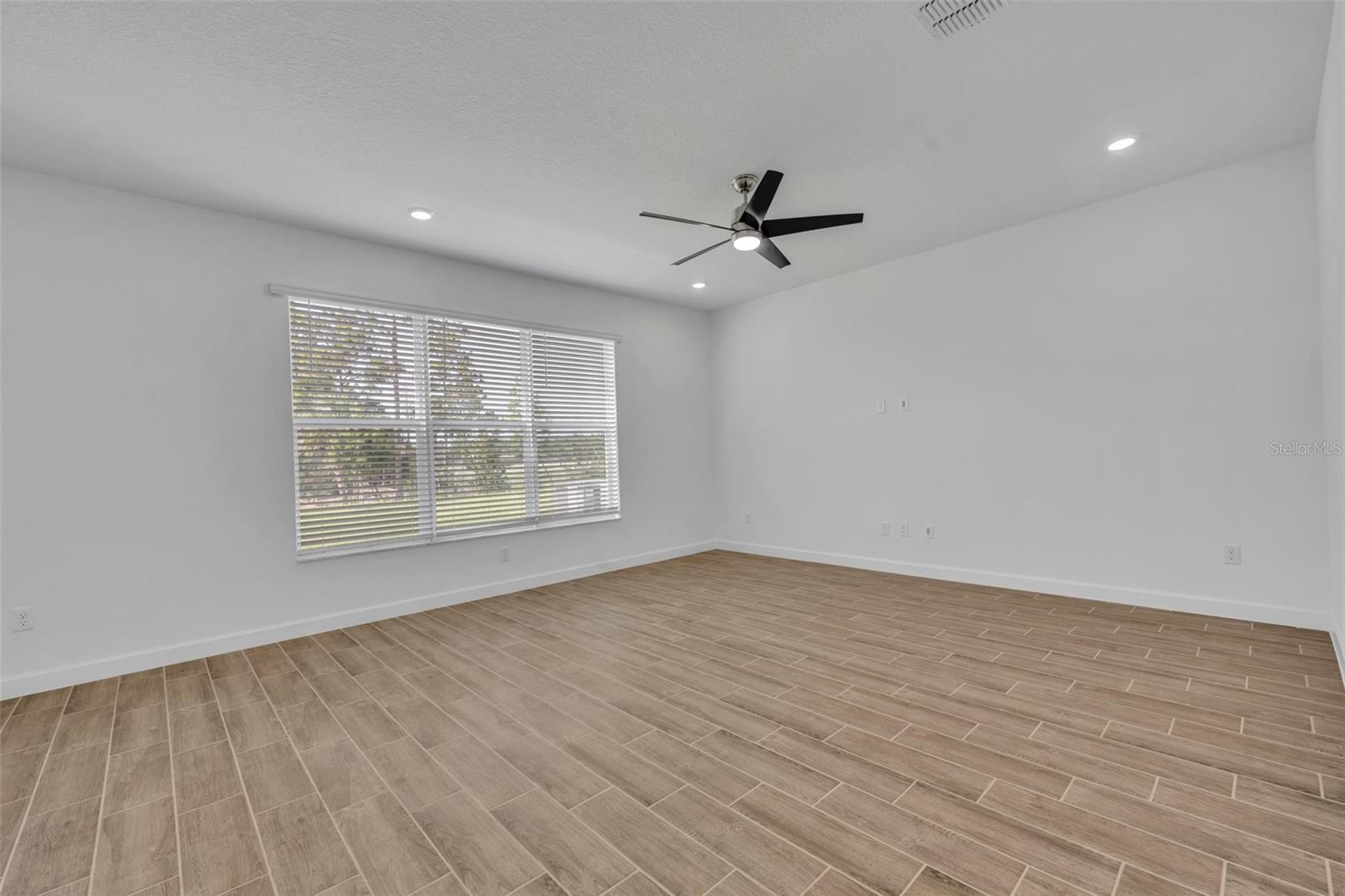 RIVERWOOD AT EVERLANDS - Residential