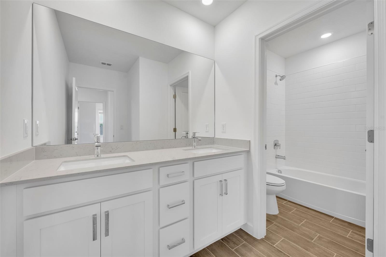 RIVERWOOD AT EVERLANDS - Residential